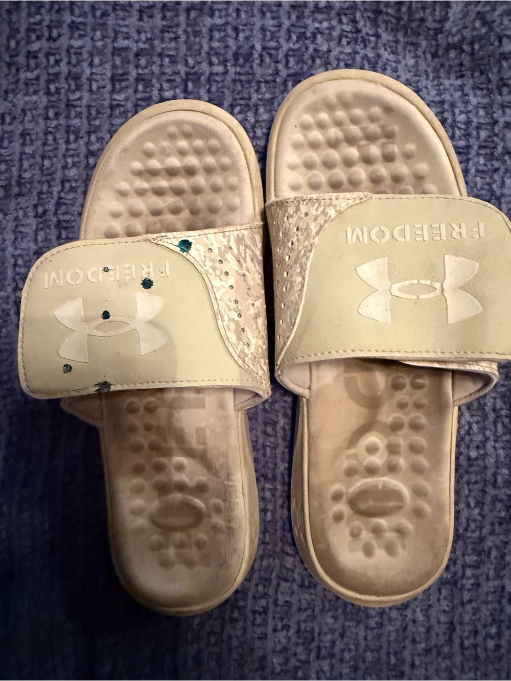 Under Armour Off-White/Beige Adjustable Slide Sandals
